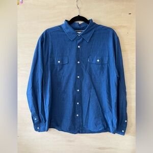 Men’s Levi’s Button Down Long Sleeve Shirt (Size L)
